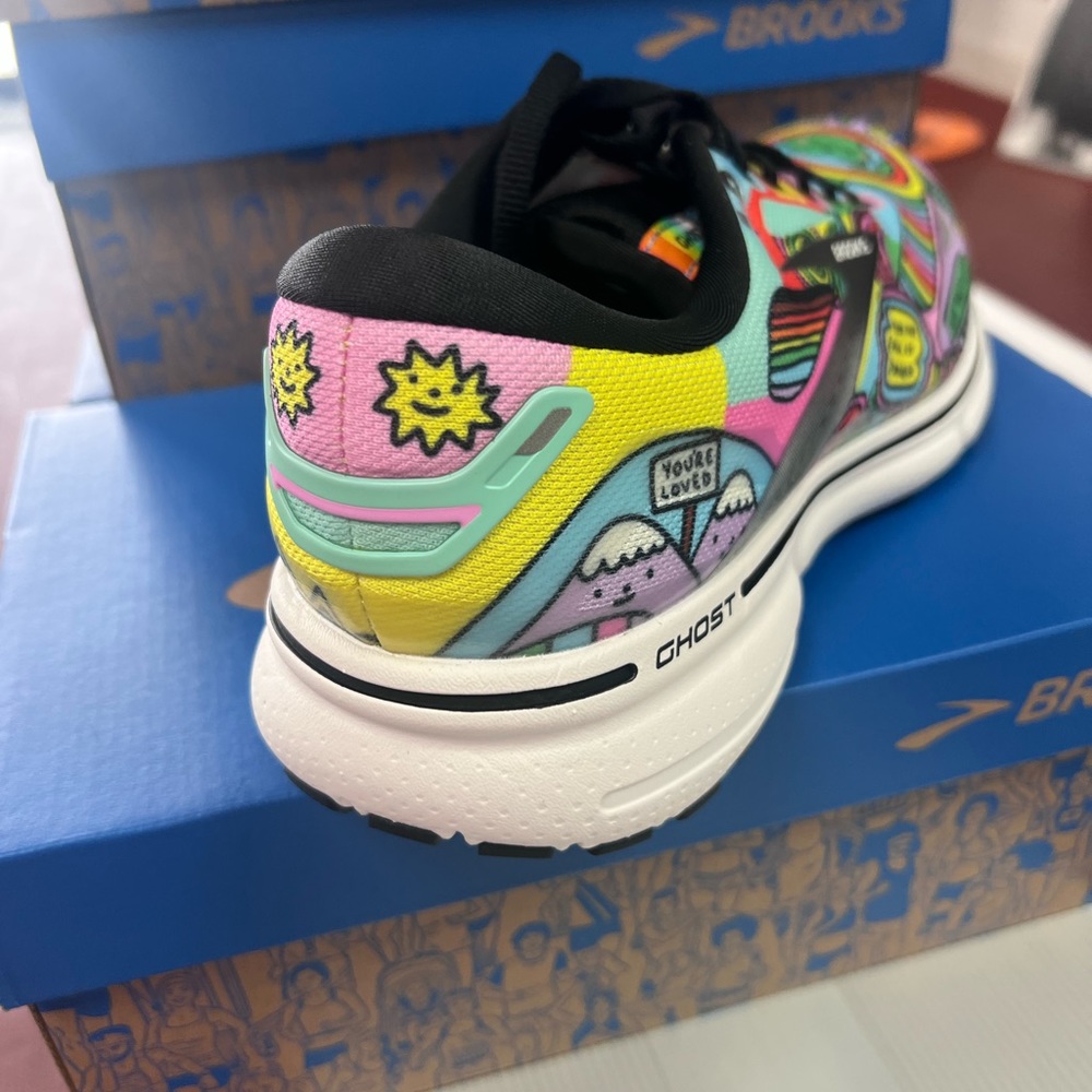 Brooks Ghost Pride - Picture 3 of 3